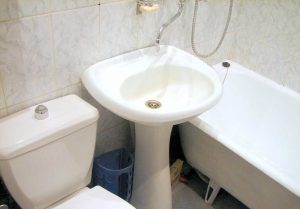 Установка раковины тюльпан в ванной в Грязи